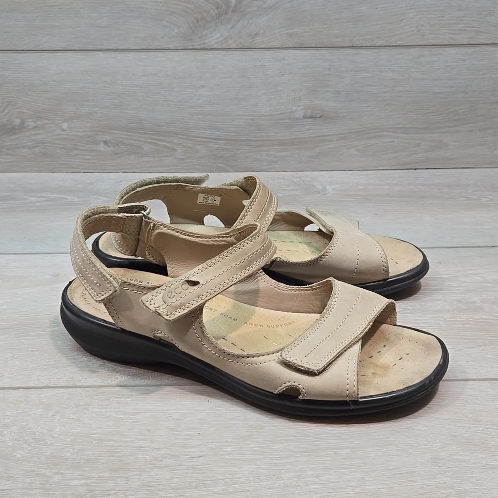Ecco Womens Hook&loop Leather Sandals shoes sz 39/8-8.5